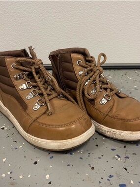 Target Men's Tan Brown Lace-Up High-Top Boots